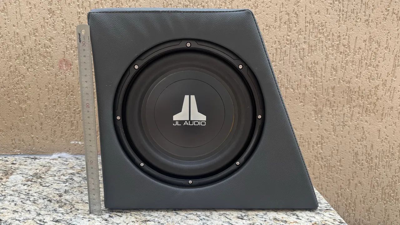 Subwoofer JL 10w0v3 + Caixa Selada. 