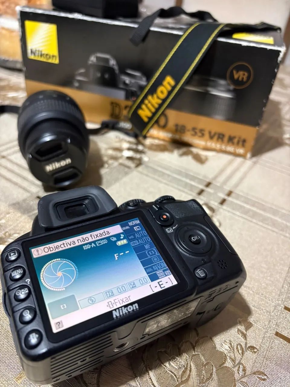 Kit Nikon d3100 - com 2 lentes (18-55 e 18-200) - Foto 4