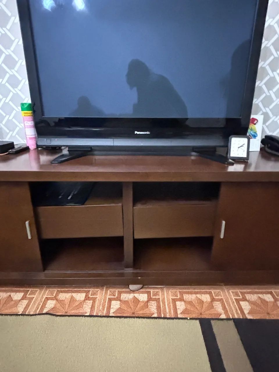 Rack para TV / Sala, com gavetas e rodinhas - Foto 3