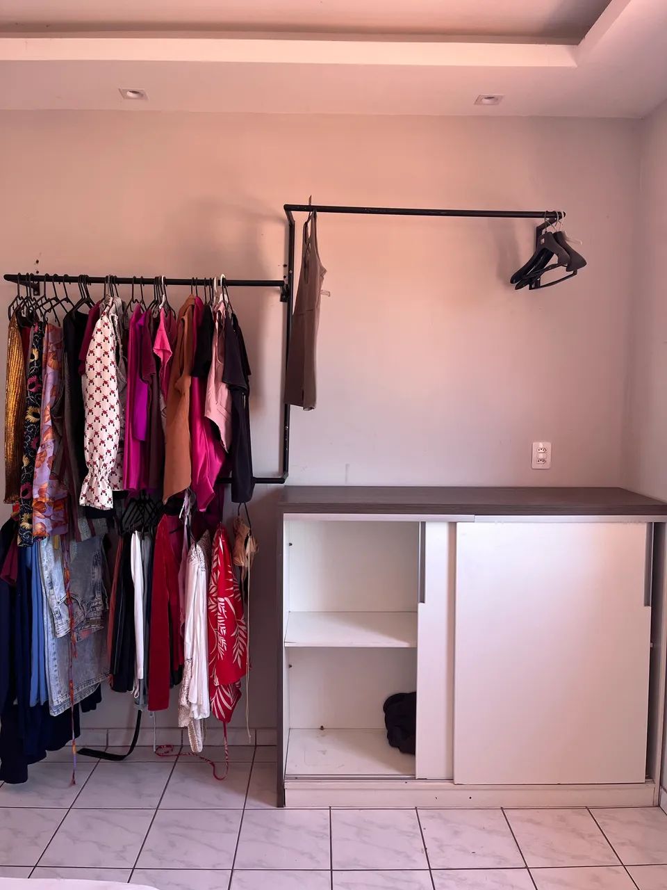 Kit Quarto : Araras + Armário  - Foto 4