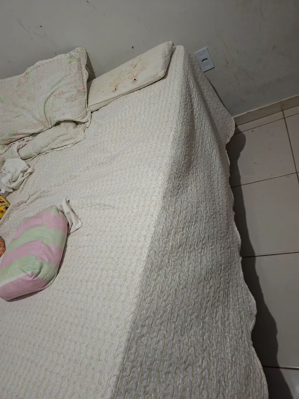 Cama casal box 