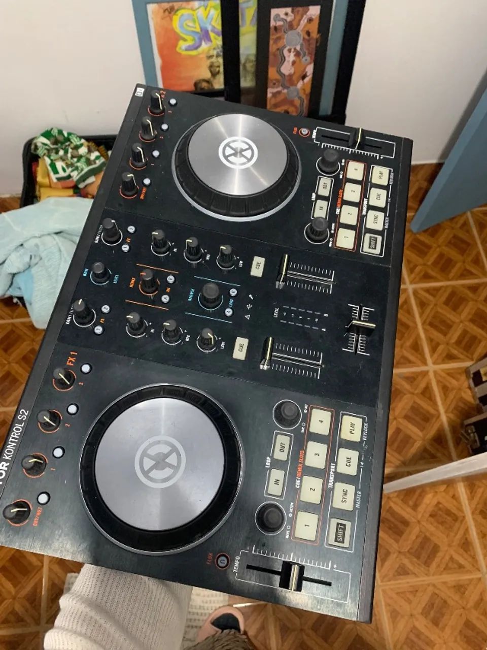Controladora DJ Traktor MK2 S2