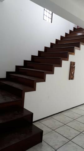 Casa grande em terreno de 22m x 33m, fins comerciais/residenciais - Foto 18