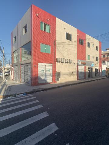Alugo lojas comerciais