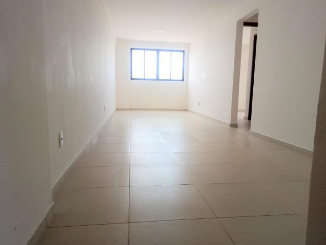 Apartamento no Bairro da Torre 2 Quartos com área de lazer - Foto 14