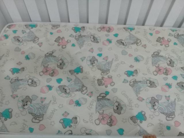 Vendo berço +colchao super conservado - Foto 3