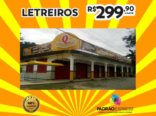 Letreiros de loja em estrutura de aço com lona ou PS