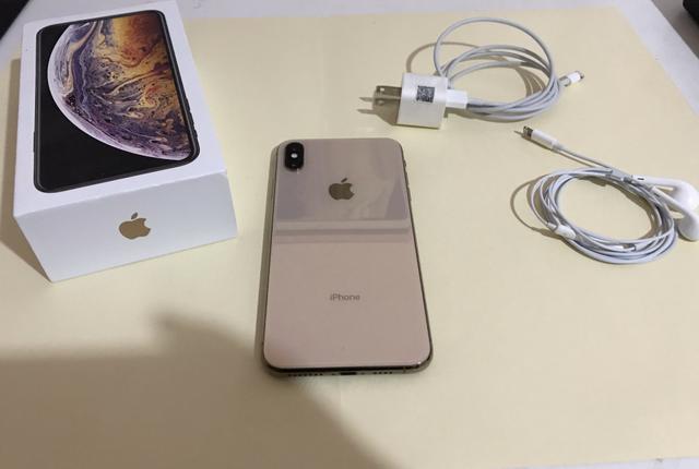 IPhone XS Max 256GB Dourado