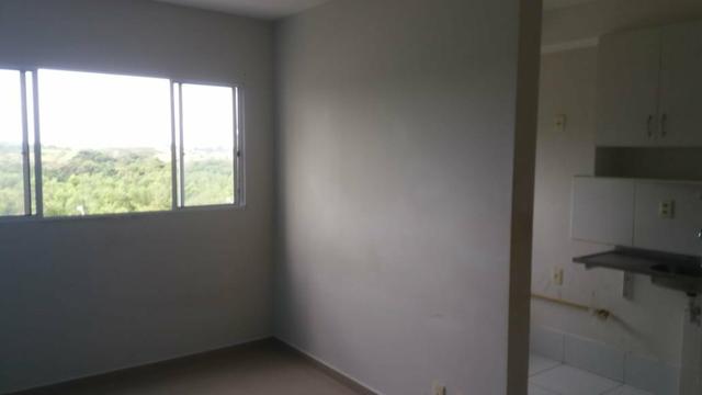 Apartamento 2qt com garagem, Manguinhos - Foto 2
