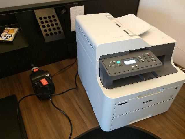 Impressora multifuncional laser colorida DCP- L3551CDW Brother