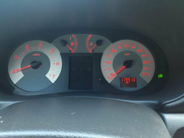 Clio 1.6 sedan completo (muito barato) - Foto 7