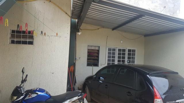 Vendo Sobrado sendo que a parte de baixo está alugada valor do imóvel 140 mil