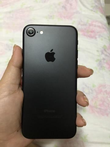 ESQUENTA BLACK FRIDAY IPhone 7 32gb Preto SEM NENHUMA MARCA DE USO (Aceito cartões)