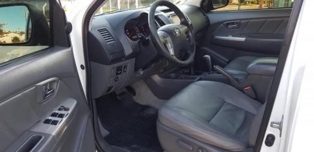 Hilux CD SRV D4-D 4x4 3.0 TDI Diesel Aut - Foto 11
