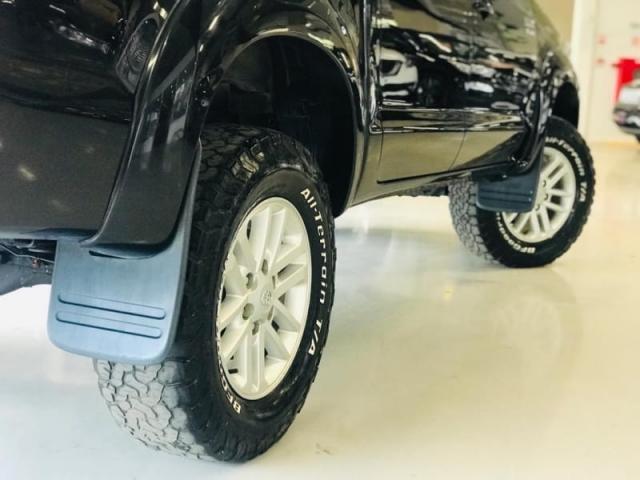 TOYOTA HILUX CD4X4 SRV - Foto 8
