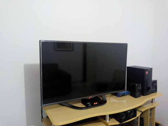 Tv LG smart 42 Leia o anuncio whats * - Foto 2