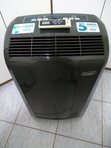 Ar condicionado portátil Delongui Pinguino