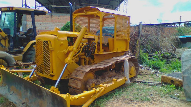 Vende-se trator caterpillar D4D - Foto 3