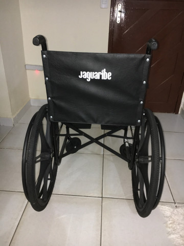Vende-se cadeira de rodas - Foto 5