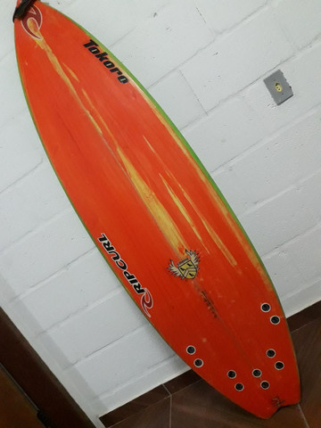 Vendo prancha profissional RIPCURL e acompanha slash, quilha, e parafina - Foto 2