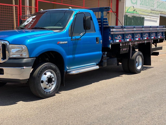 Caminhão Ford F -4000 4x2 carroceria - Foto 5