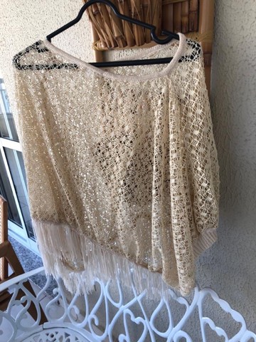 Lindo poncho estilo rede - bege - tamanho G  - Foto 2