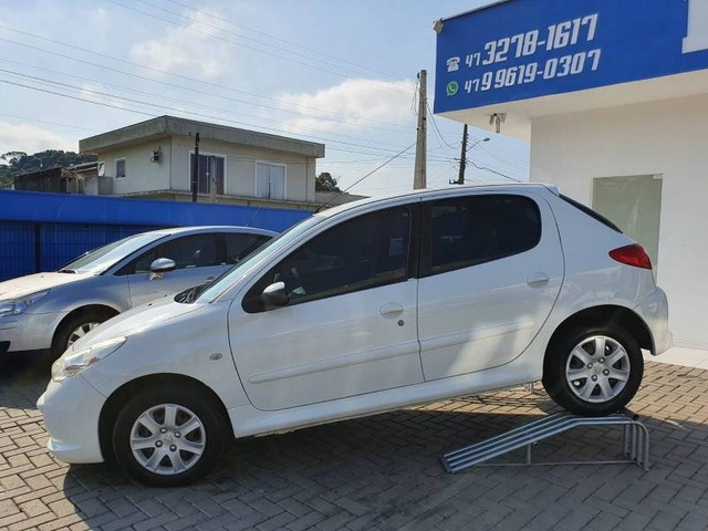 PEUGEOT 207 XR 1.0 8V