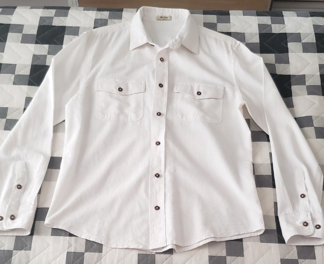 Camisa Hering Casual Off White - Tamanho P (veste M)