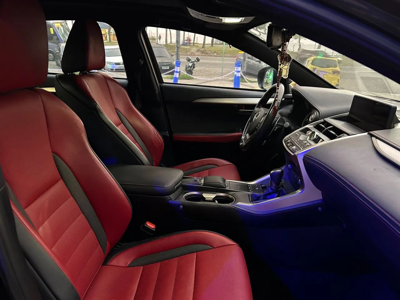 Lexus NX-300 F-sport 2.0 16V 238cv Aut., foto 9 de 20