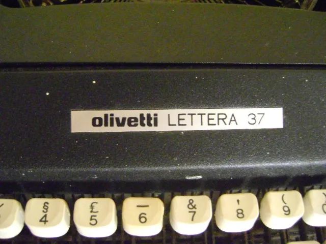 Máquina de escrever Olivetti Lettera 37 - Foto 2