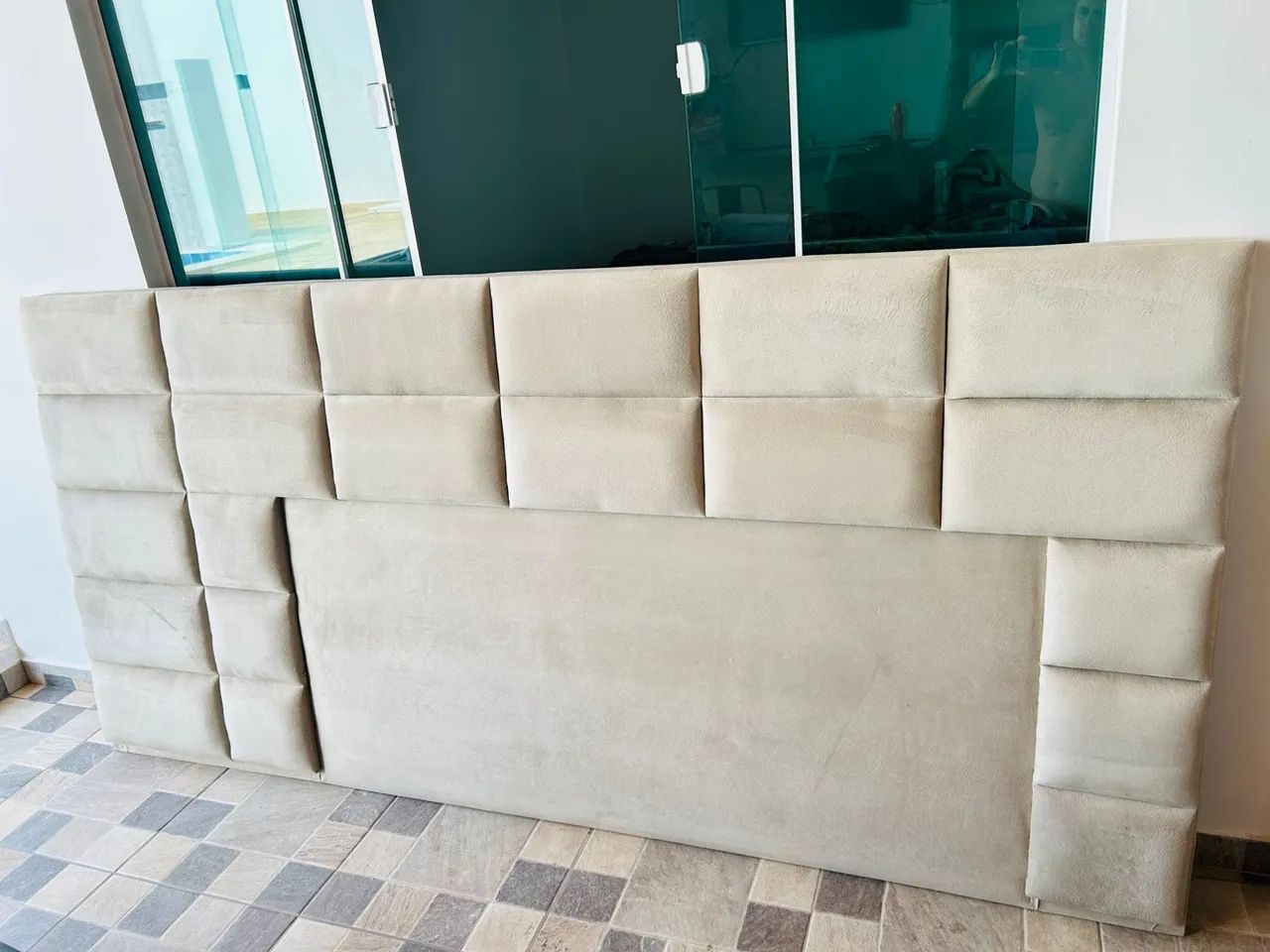 Cabeceira de Cama QUEEN em Suede Bege - Foto 2