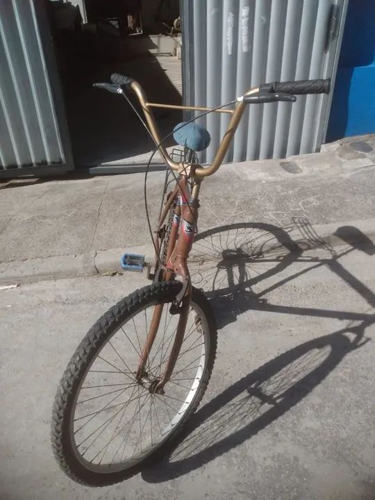 Bicicleta com bagageiro e cadeirinha infantil - Foto 4