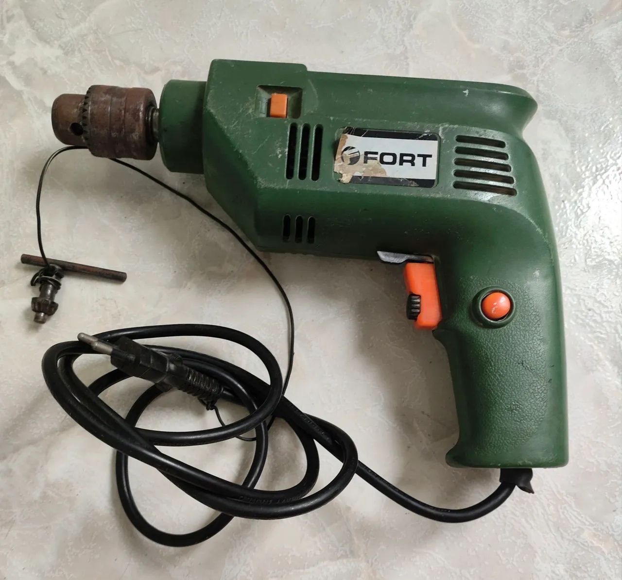 Furadeira de Impacto Reversivel Eletrica Fort 420W Hobby 127v com Defeito 