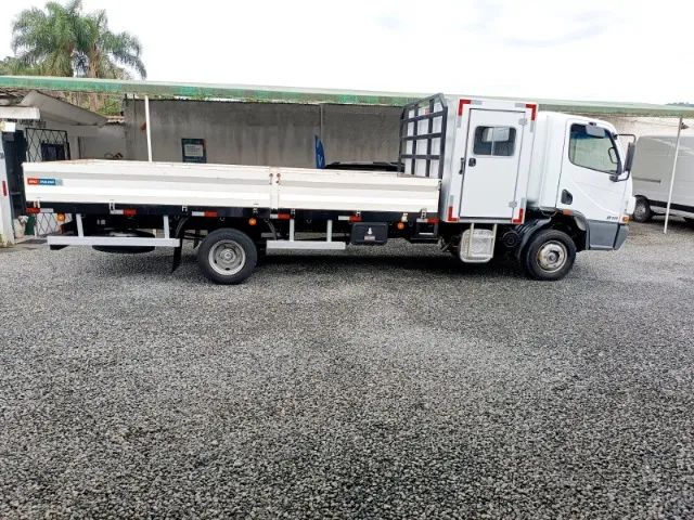 Mercedes Benz Accelo 815 Com Apenas 37 mil km !!! - Foto 4