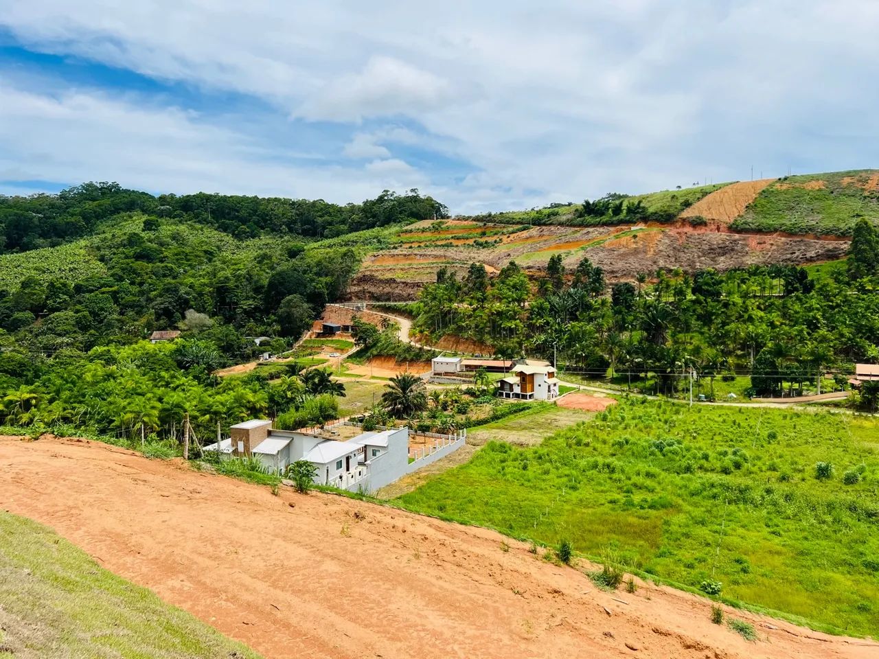 Terreno com vista espetacular em condomínio fechado, alto padrão. - Foto 11