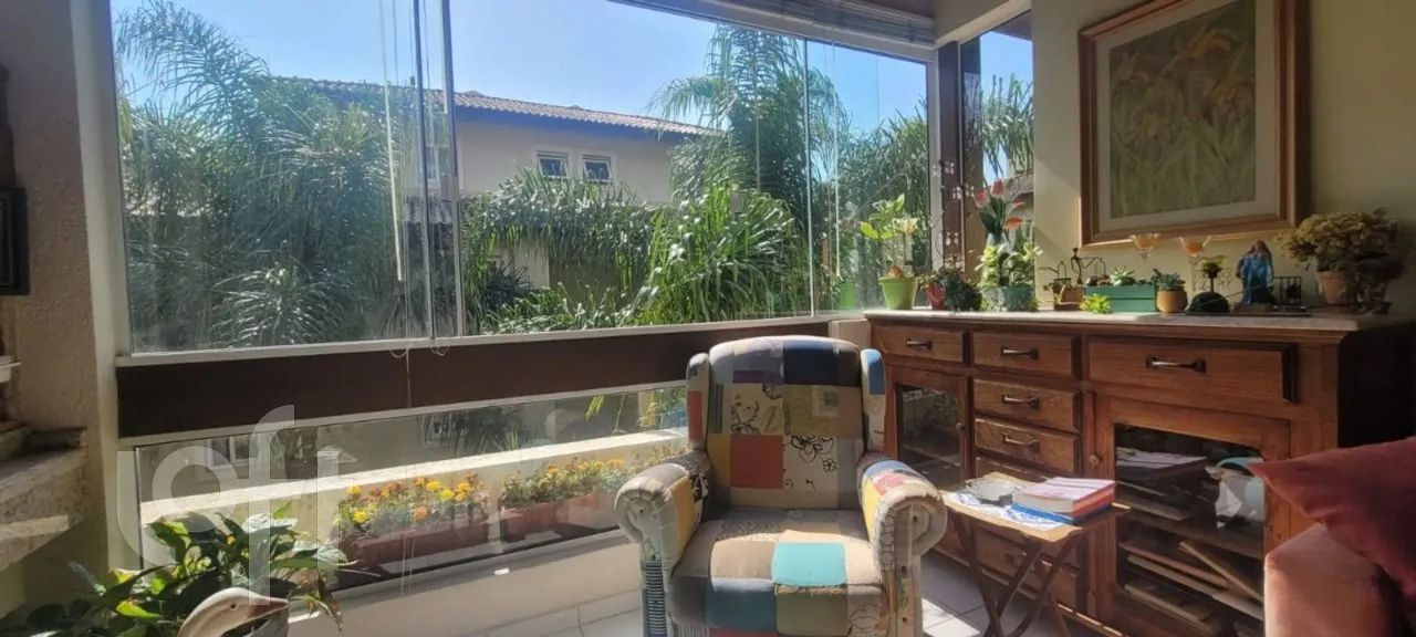 Apartamento à venda em Canto da Lagoa com 113 m²,