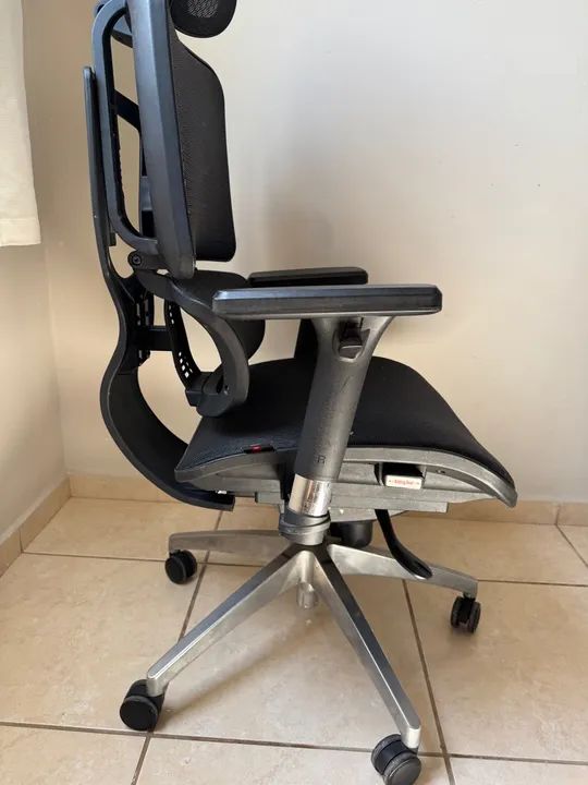 Cadeira de Escritório Giratória com Rodinhas