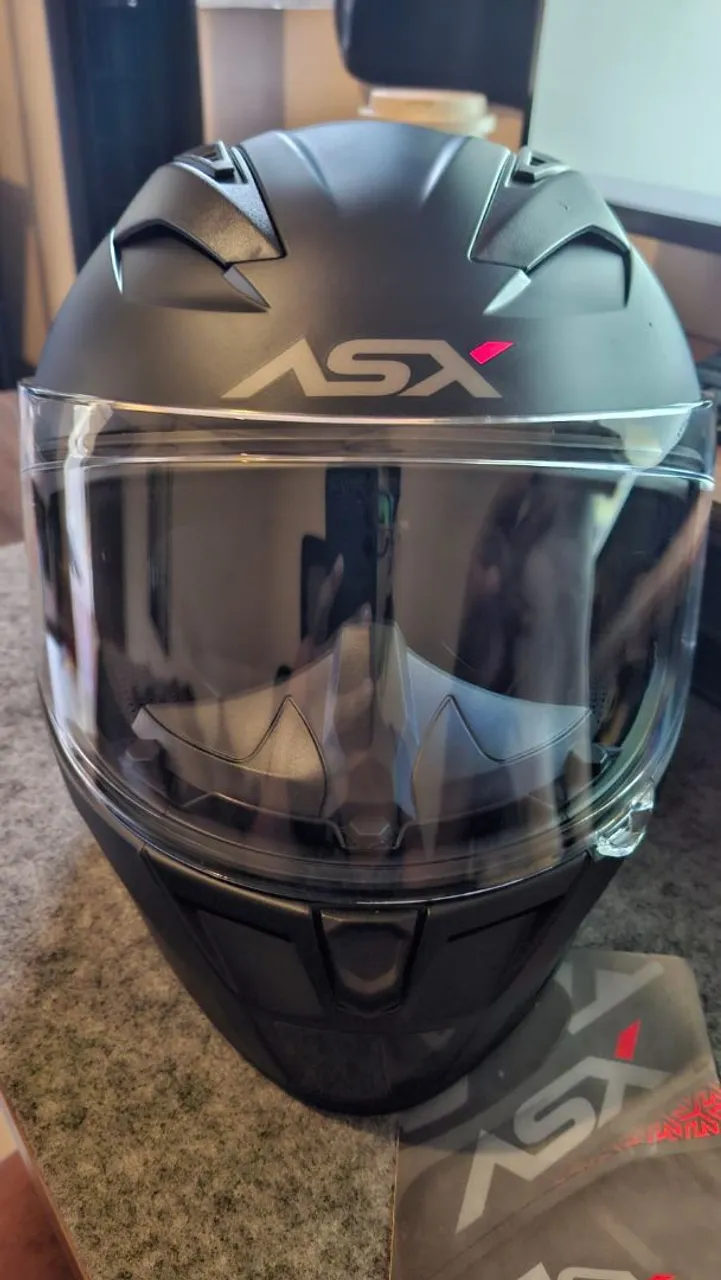 Capacete novo, ASX Preto Fosco com Design Moderno