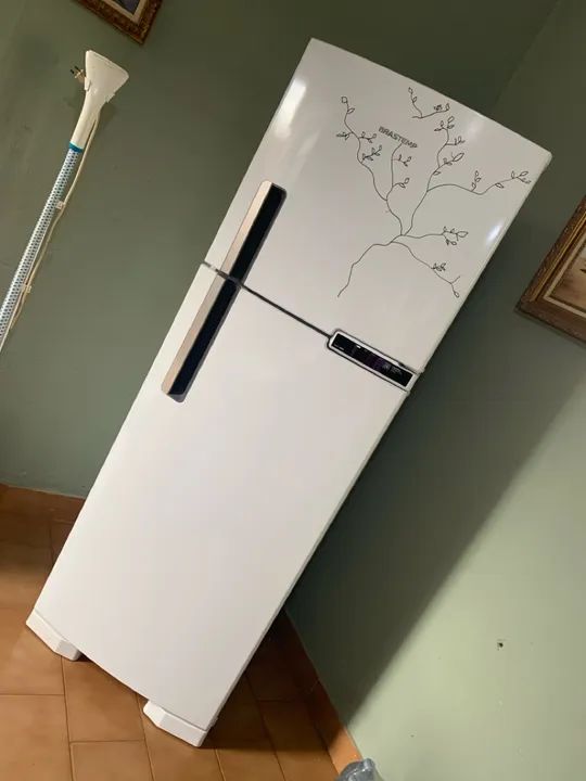Vende se geladeira Brastemp estado de nova tudo ok 127 volts  - Foto 2