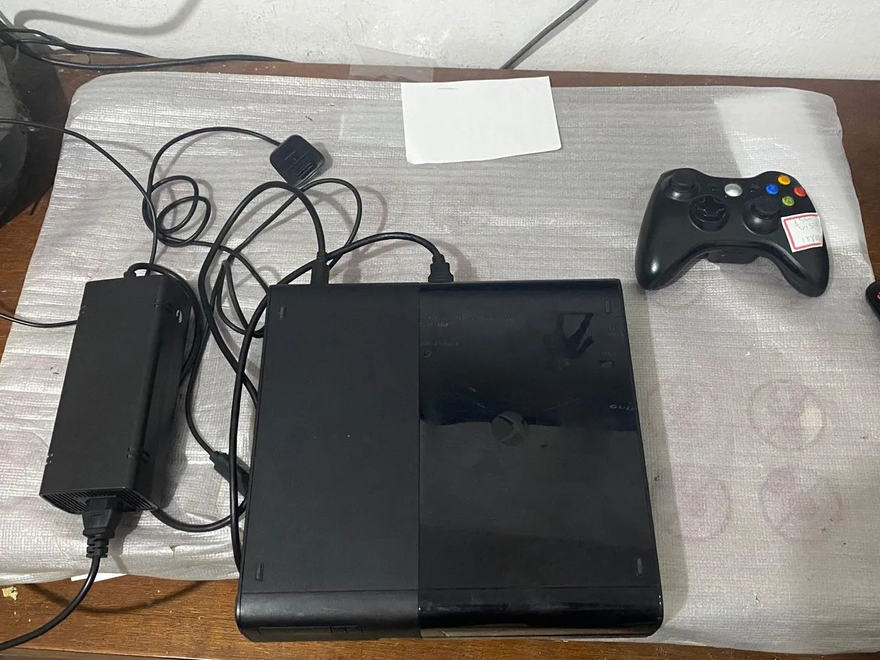 Xbox 360 desbloqueado.vai com 1 manete original 