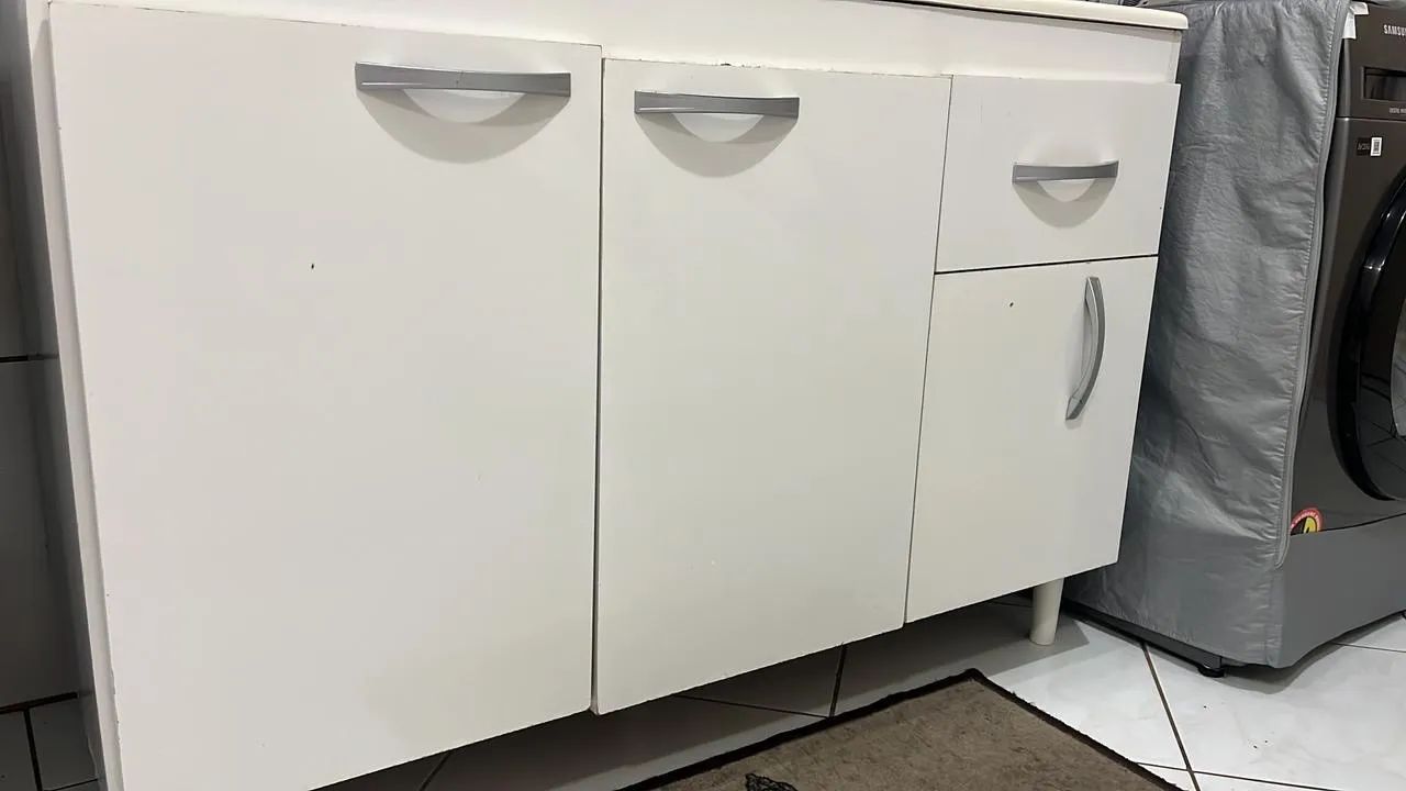 Armário usado64330721828355120