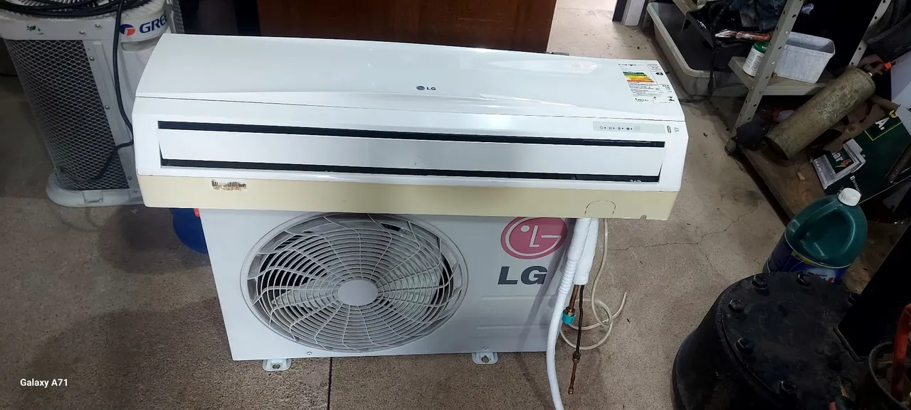 Ar Condicionado LG Split 9000 BTUs
