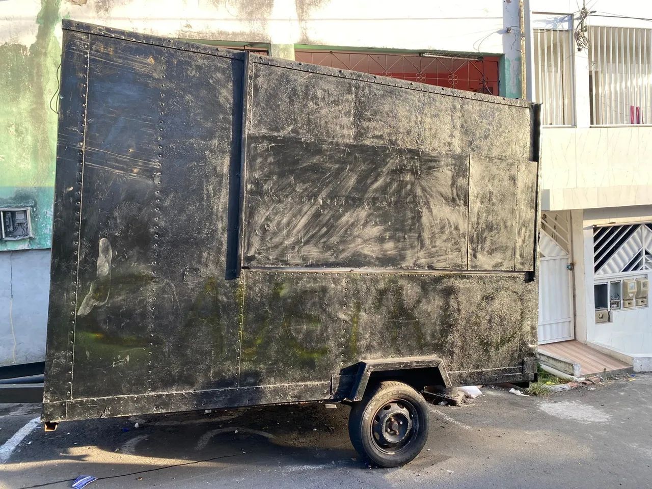 Trailer ?64318616283009121