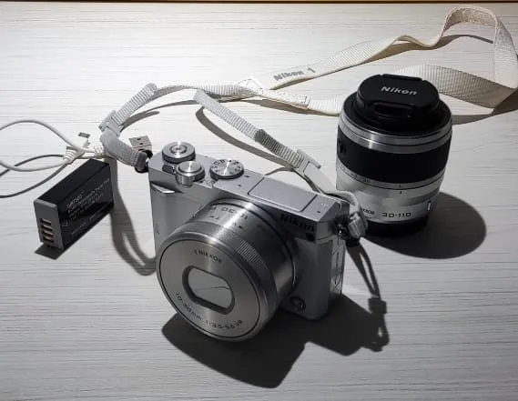 Camera Nikon 1 J5 4K Branca (raridade)