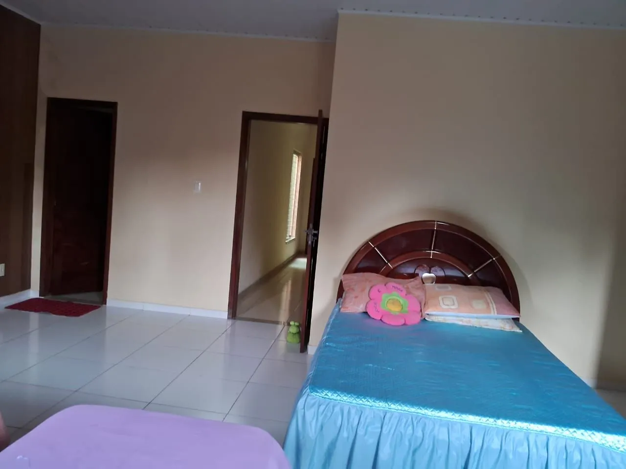 Alugo quartos confortáveis para a festa do Mastro em Capela .