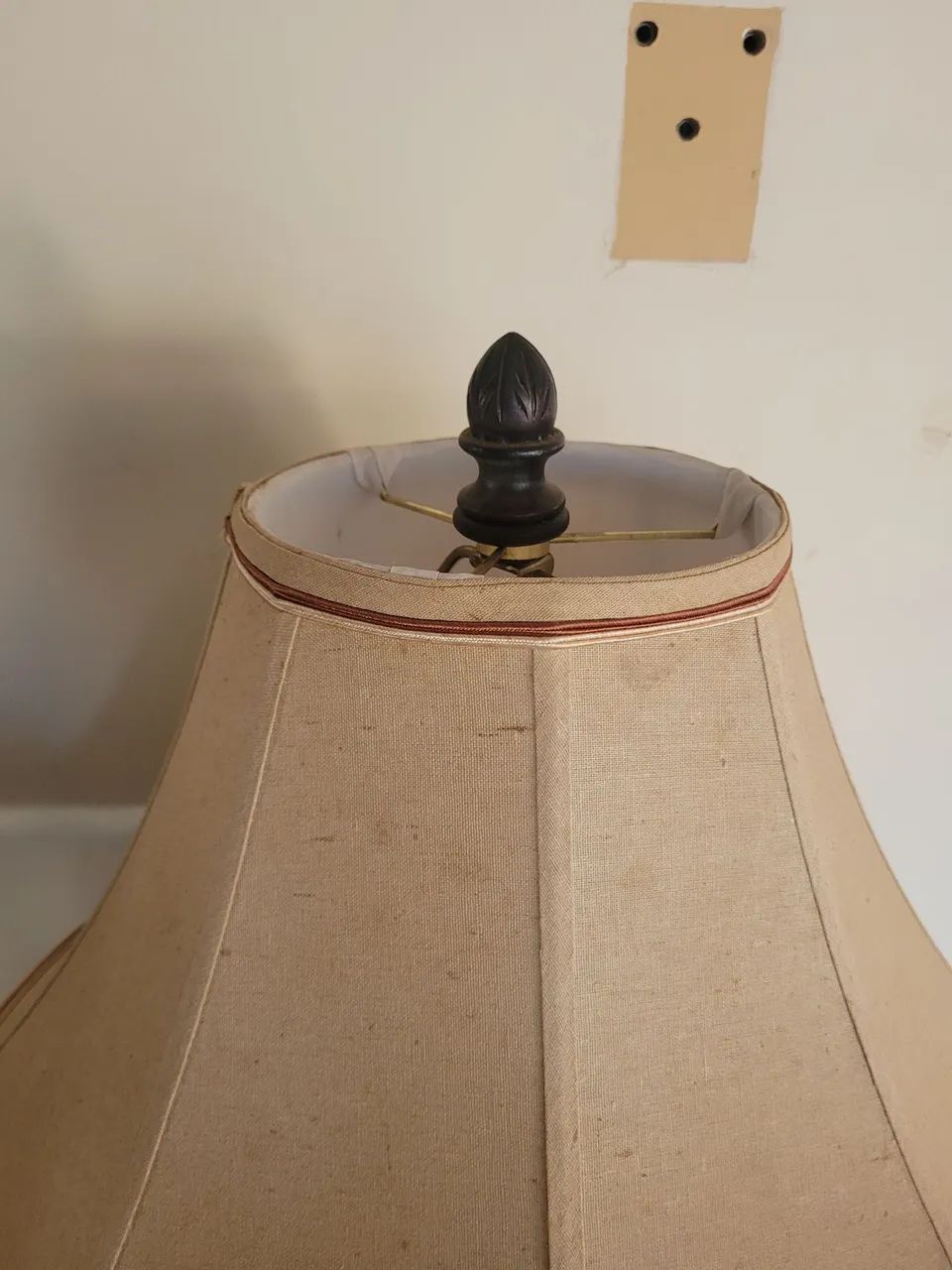 Abajur de mesa com cúpula de tecido - Foto 3