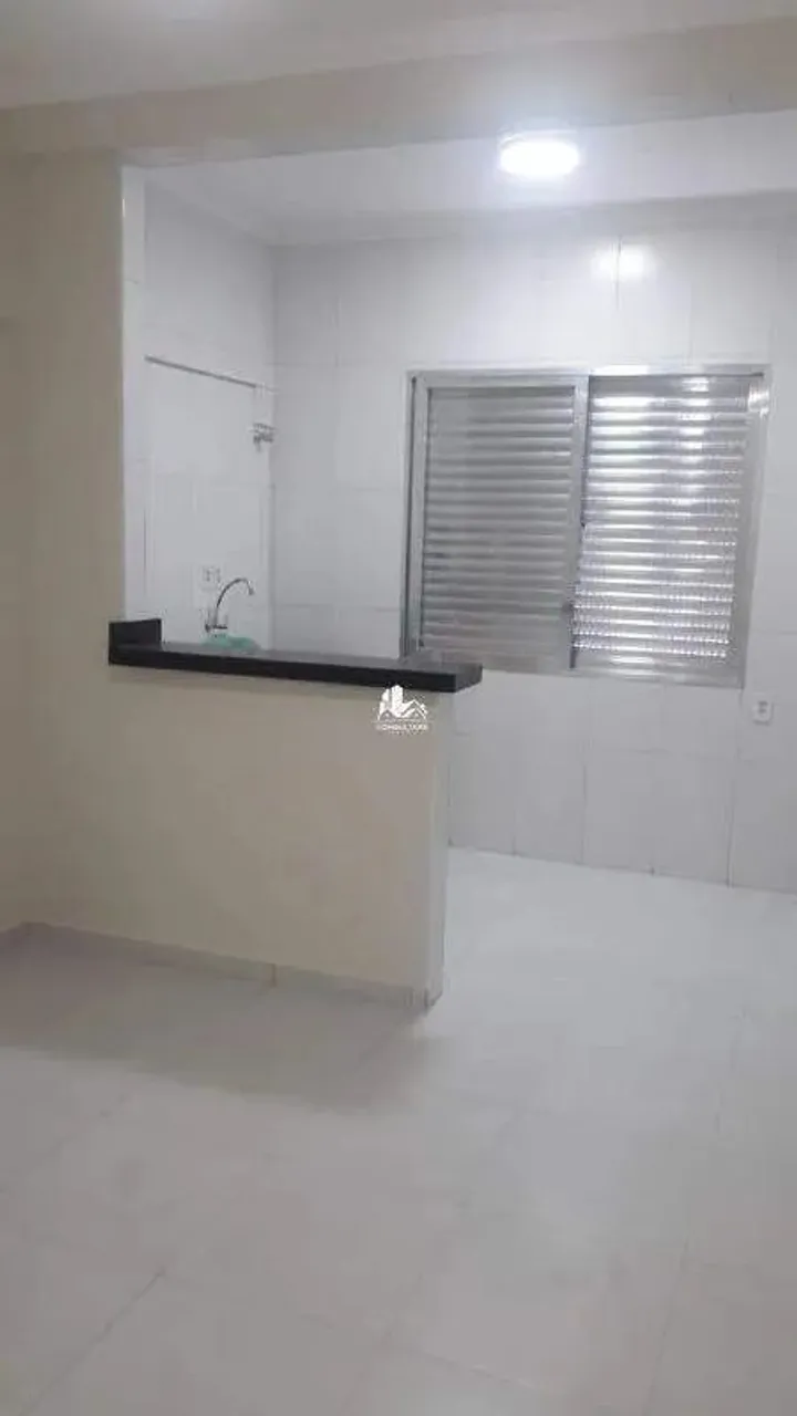 Kitnet para locação no Centro de São Vicente/SP - REF: 5024 ADM