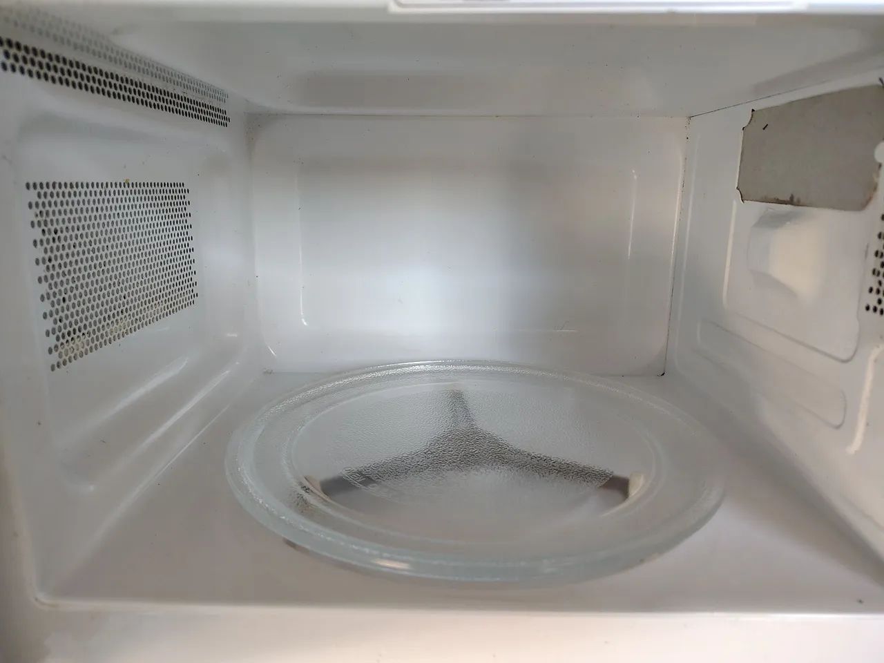 Microondas Cônsul 20 Litros Branco Ótimo Estado Garantia 3 Meses Temos Tele Entrega.  - Foto 6