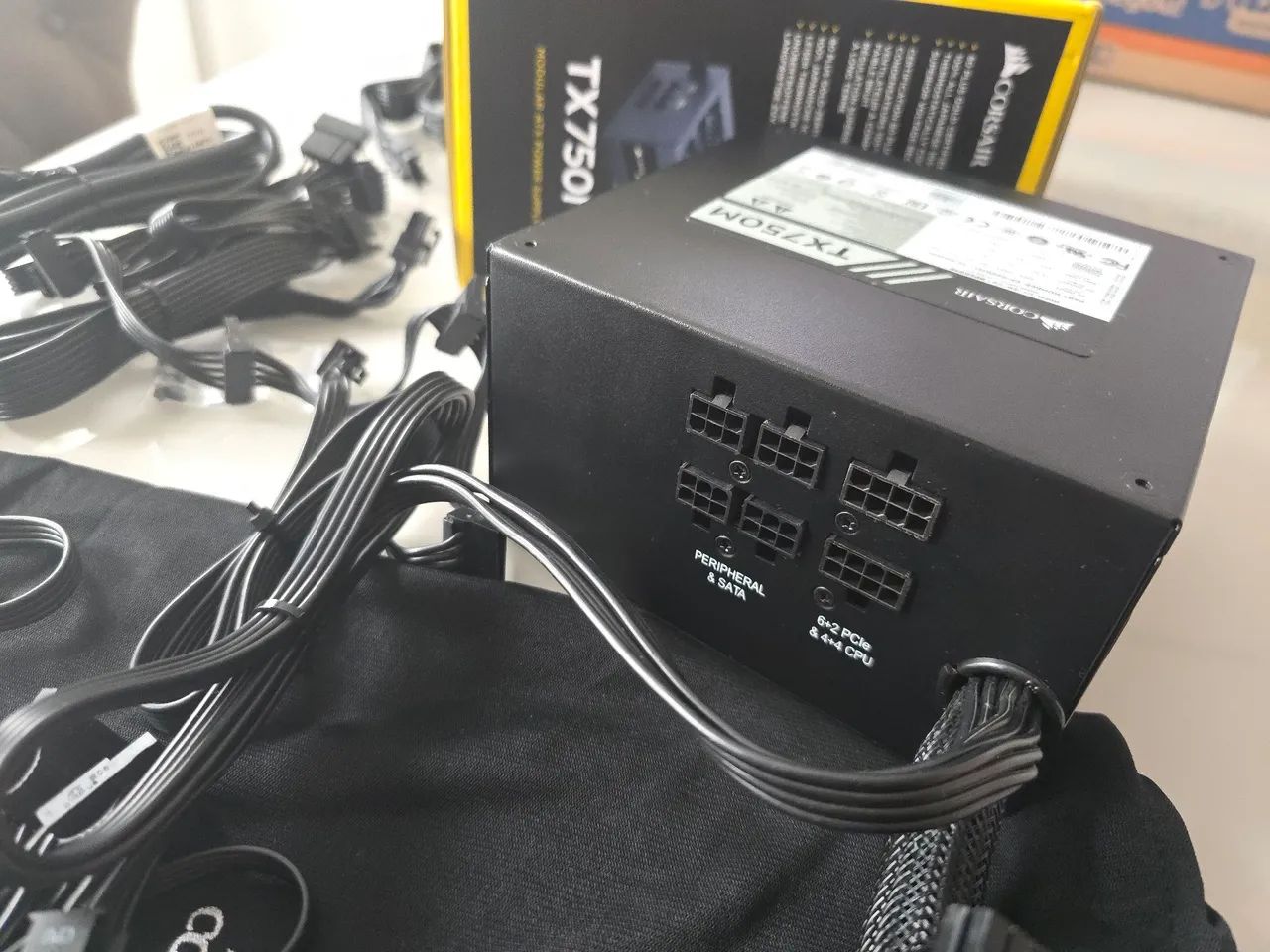 Fonte Corsair TX750M 750W 80 Plus Gold Modular - Foto 4