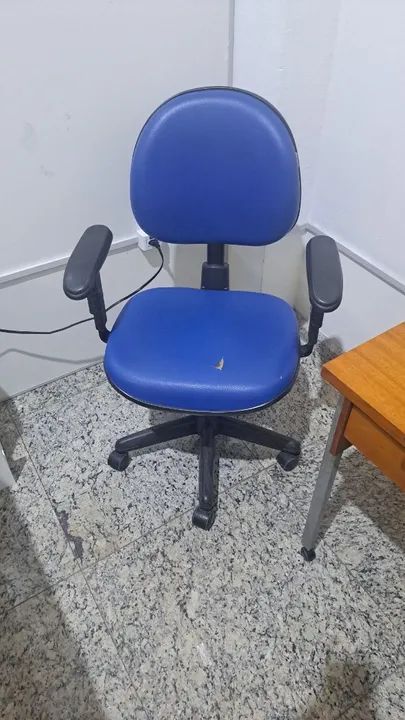 Cadeira de Escritório Giratória com Rodinhas - Foto 4